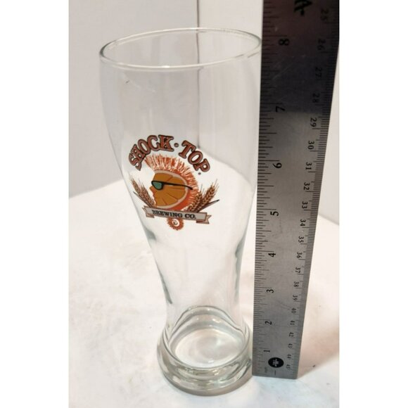 Shock Top Brewing Company Pilsner Glasses 16 Oz Set Of 2 Different Logos - Picture 7 of 9